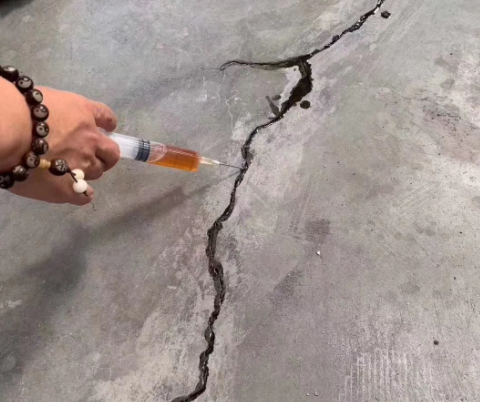 灵川混凝土裂缝修补技术详解​